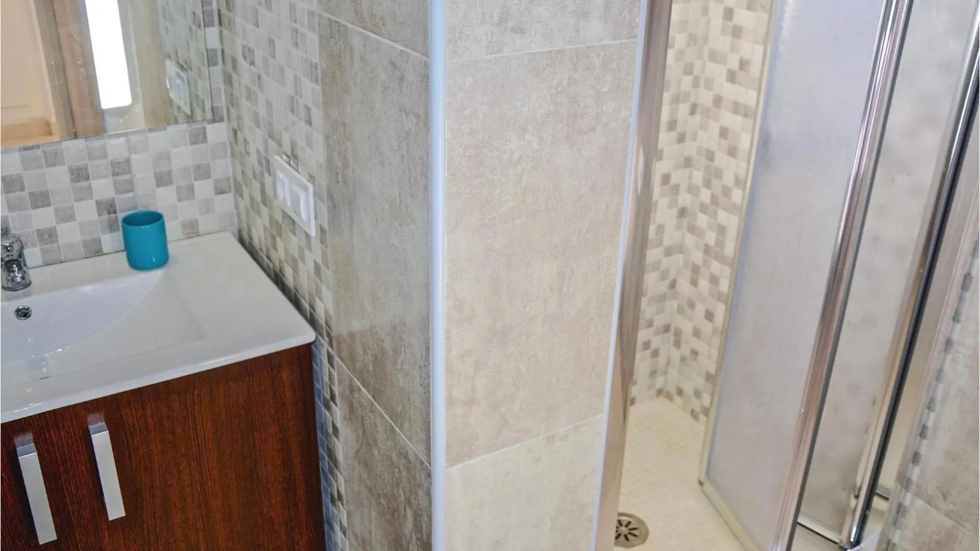 Awesome Home In Ariany With Kitchenette 0*,  Spagna