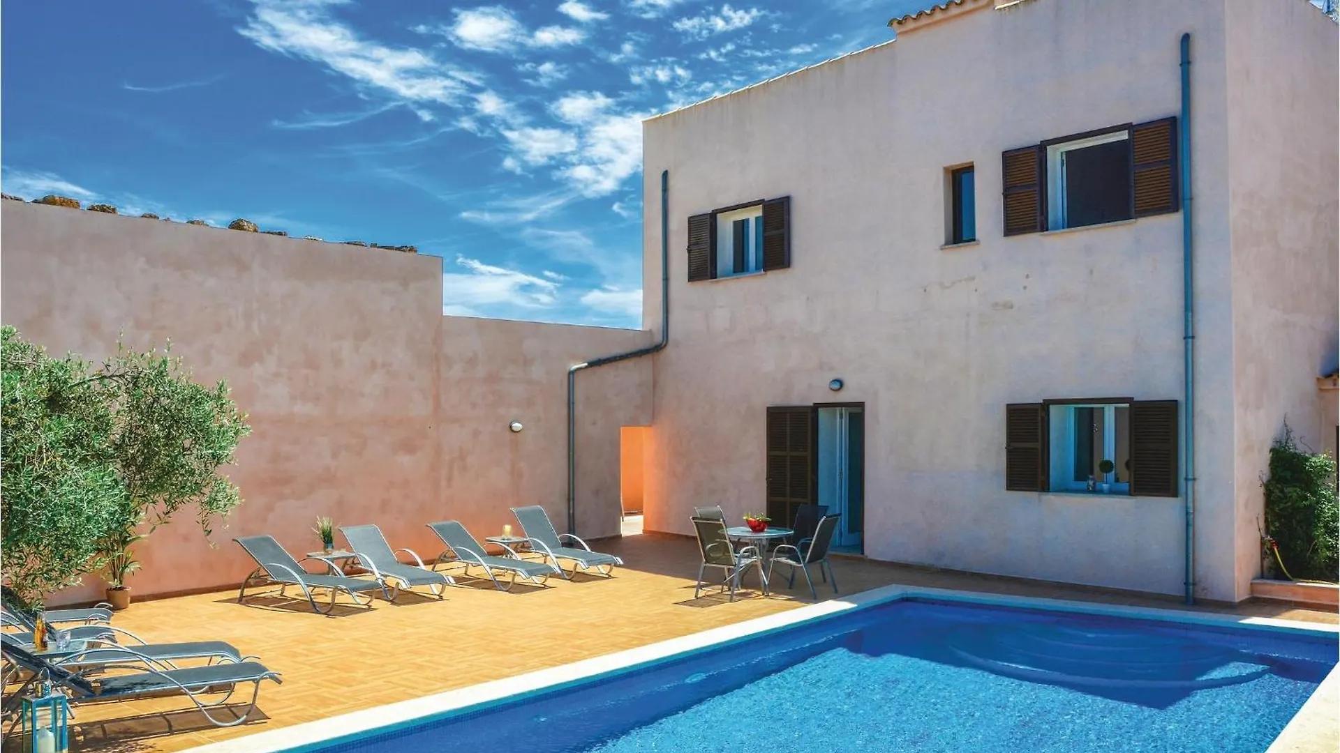 Holiday home Awesome Home In Ariany With Kitchenette Spain