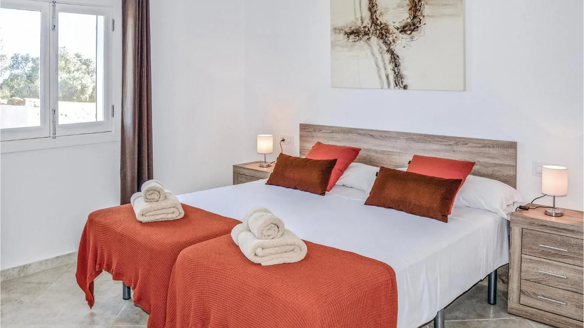 Awesome Home In Ariany With Kitchenette Spain