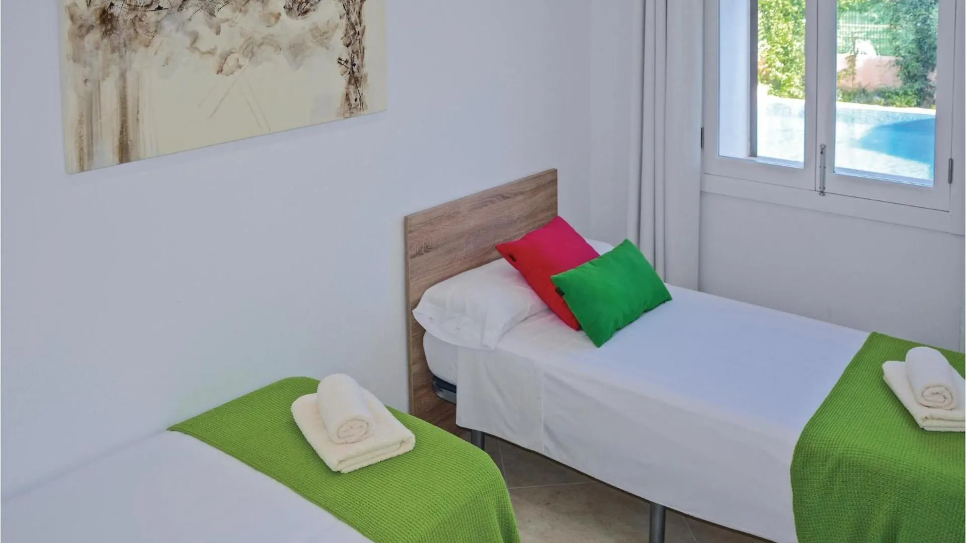 Awesome Home In Ariany With Kitchenette Holiday home